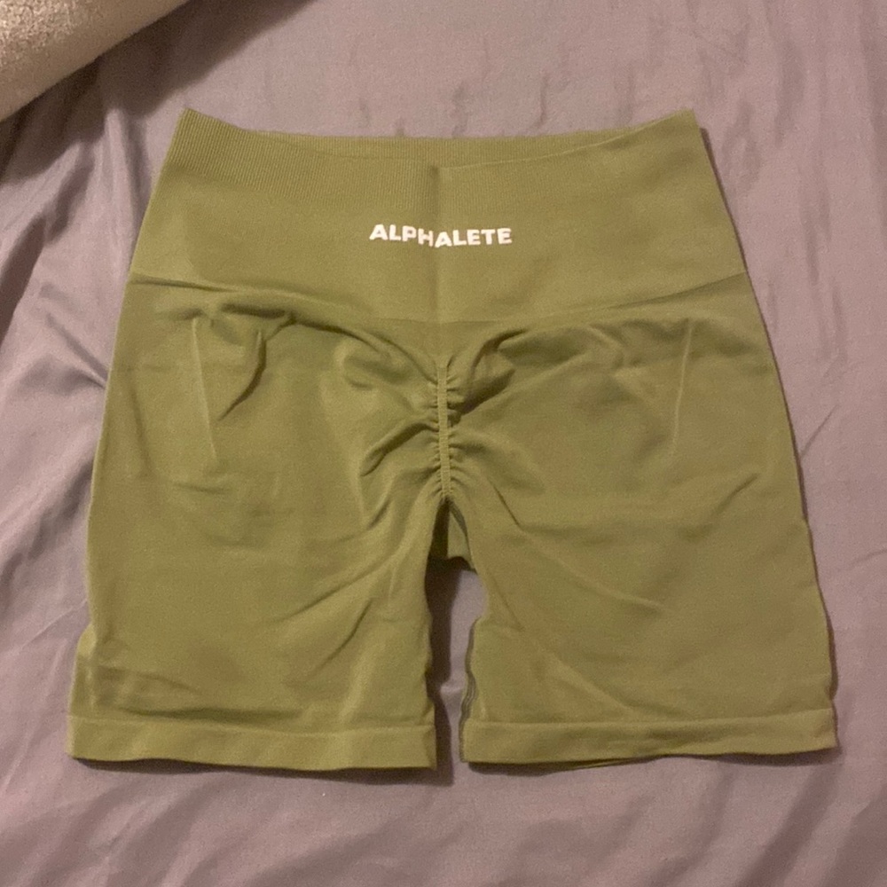 Alphalete Amplify Shorts